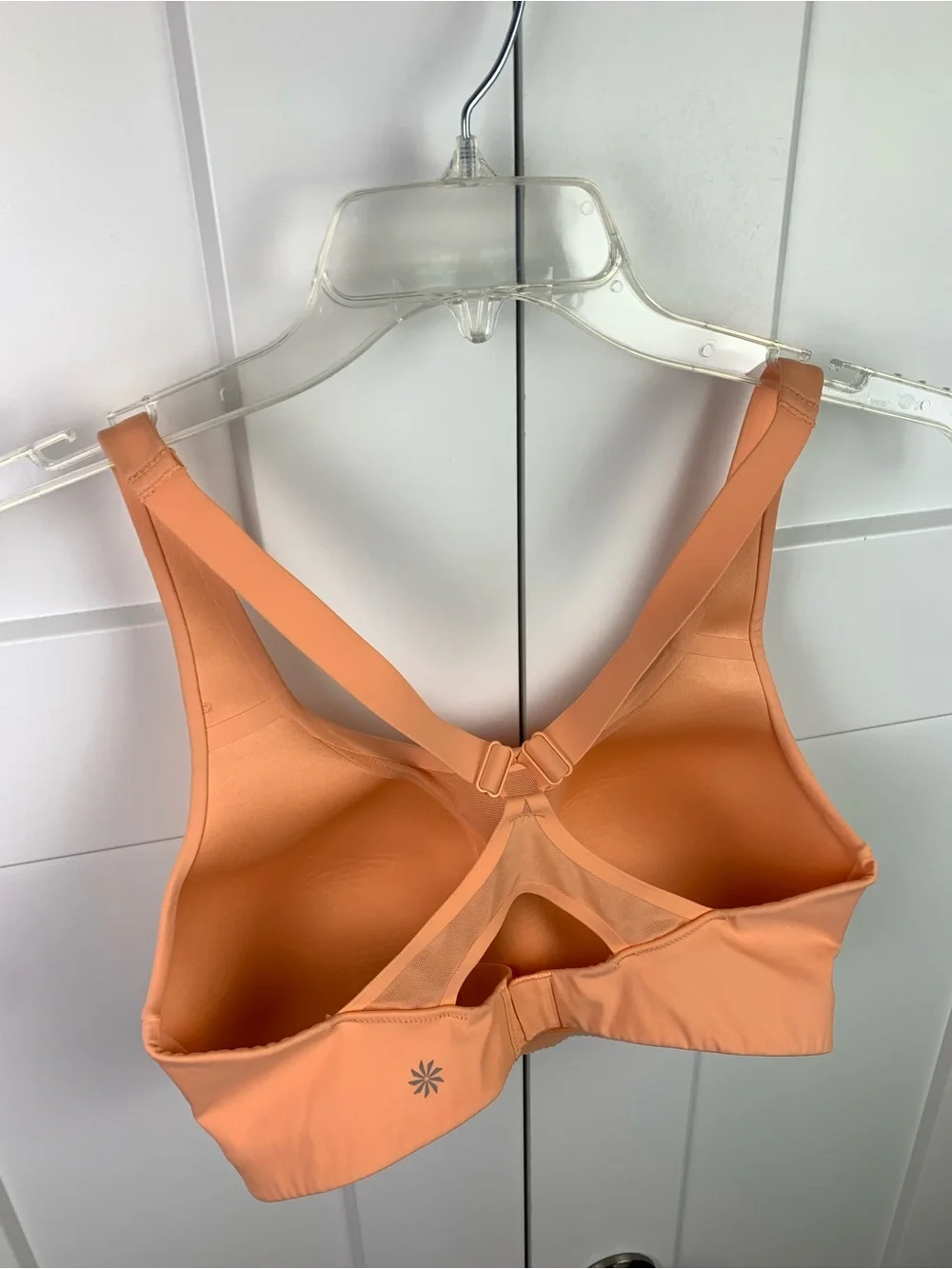 ATHLETA Advance Bra 36D Peach Orange Adjustable Straps Wireless High Impact